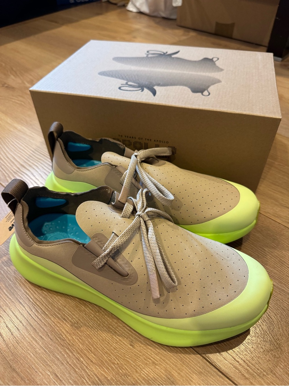Native Apollo 10 men’s Neon Green & Beige Slip-On Sneakers